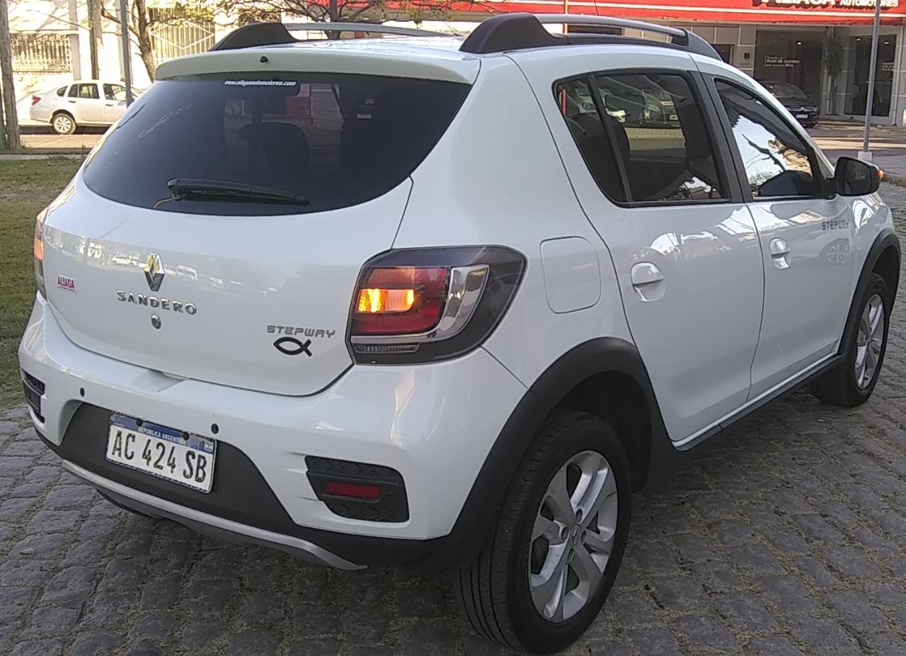 RENAULT SANDERO STEPWAY PRIVILIGE 1.6 5PTAS 2018 - Image 5