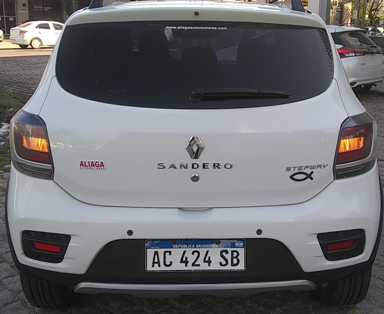 RENAULT SANDERO STEPWAY PRIVILIGE 1.6 5PTAS 2018 - Image 2