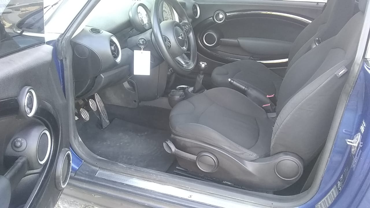MINI COOPER S 1.6 2013 - Image 9