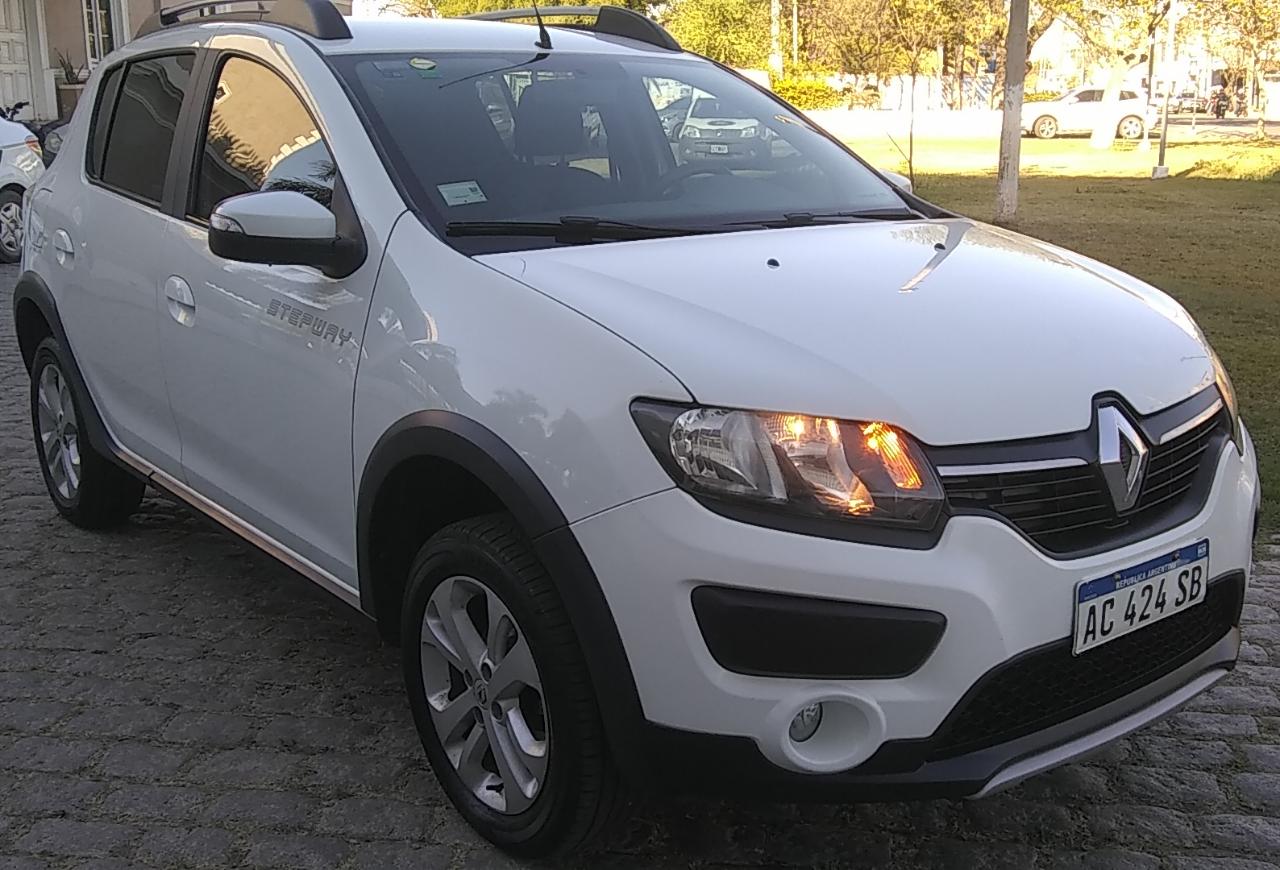 RENAULT SANDERO STEPWAY PRIVILIGE 1.6 5PTAS 2018 - Image 8
