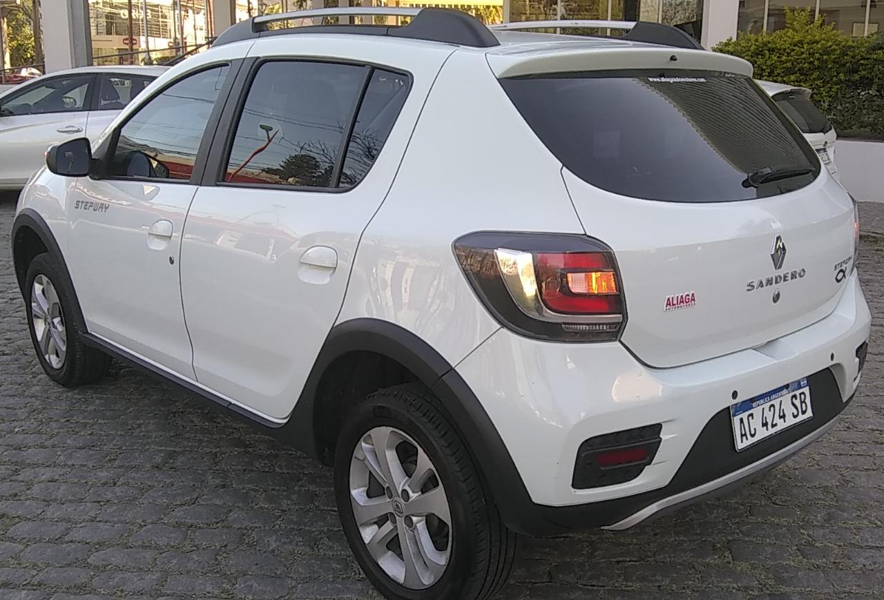 RENAULT SANDERO STEPWAY PRIVILIGE 1.6 5PTAS 2018 - Image 9