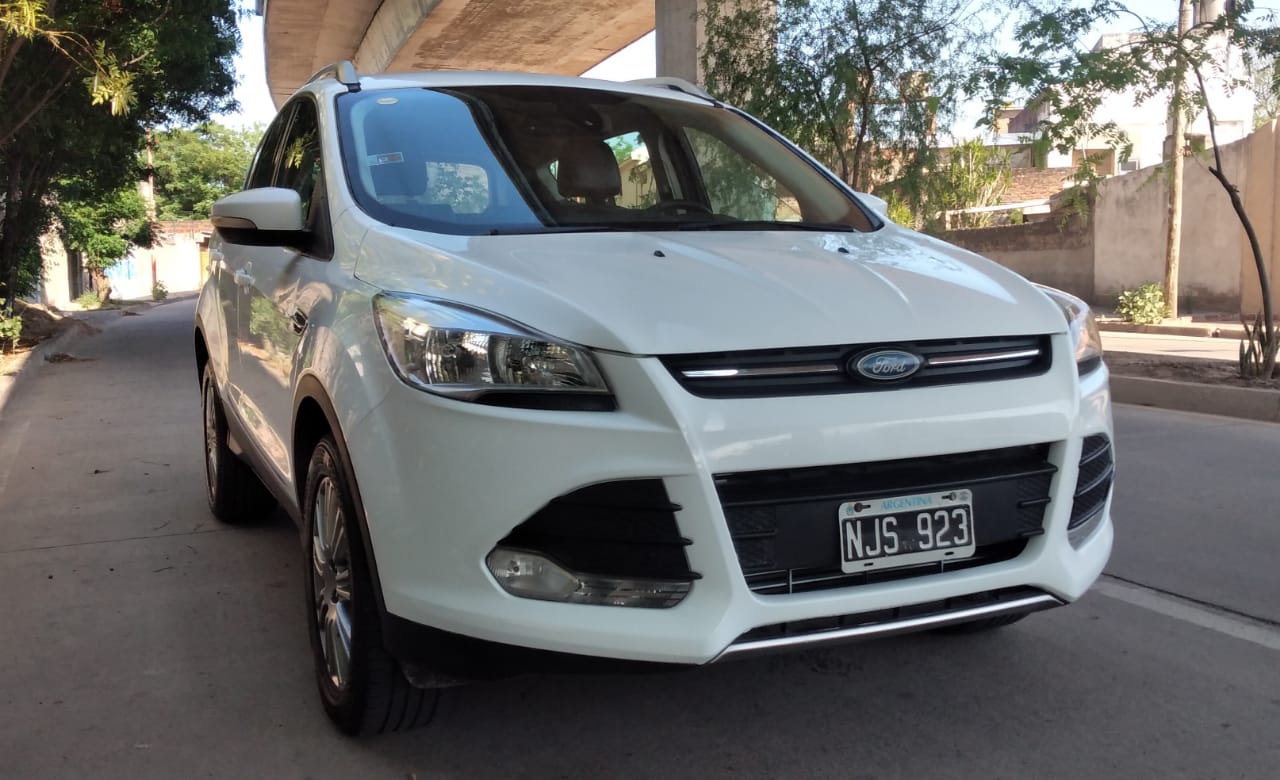 KUGA 1.6 SEL MT6 ECOBOOST AÑO 2013