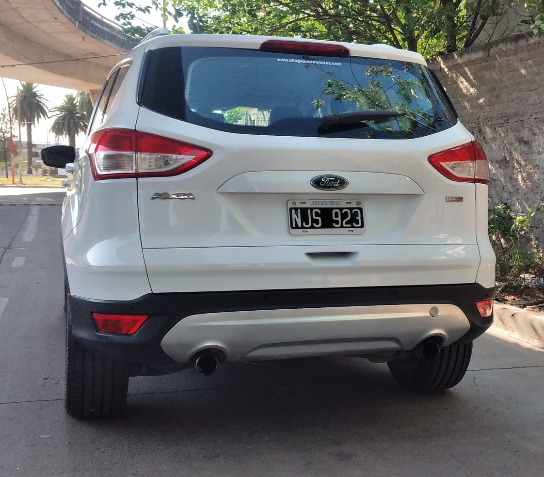KUGA 1.6 SEL MT6 ECOBOOST AÑO 2013 - Image 9
