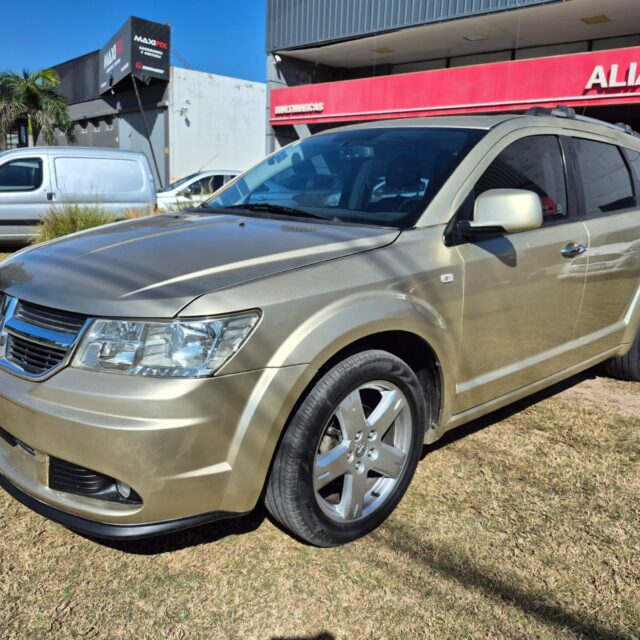 DODGE JOURNEY R/T 2.7 5PTAS 2010
