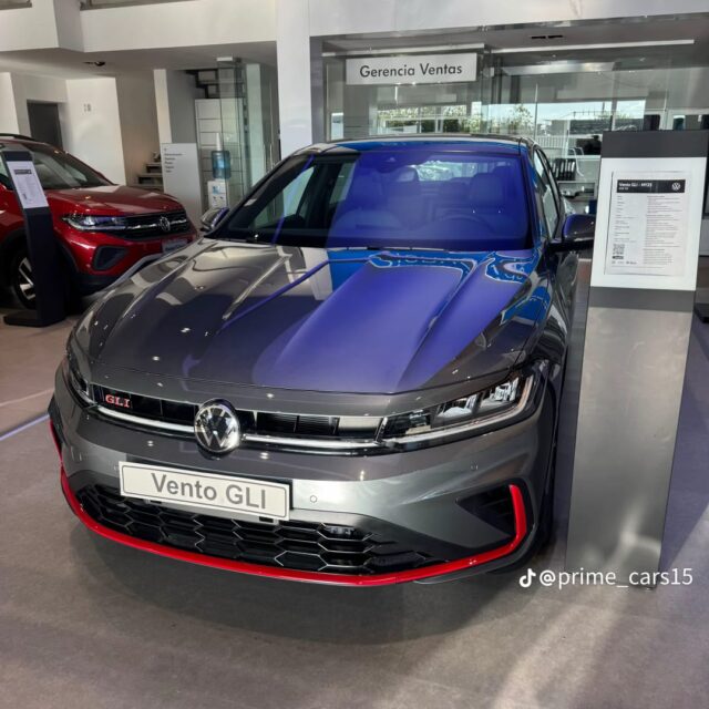 VOLKSWAGEN VENTO